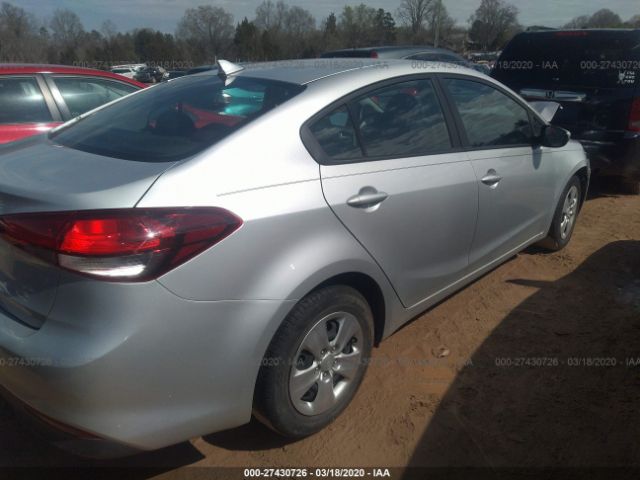 Photo 3 VIN: 3KPFK4A79JE168865 - KIA FORTE 