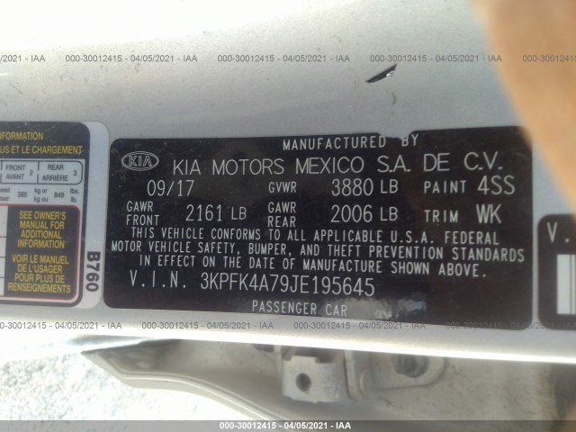 Photo 8 VIN: 3KPFK4A79JE195645 - KIA FORTE 