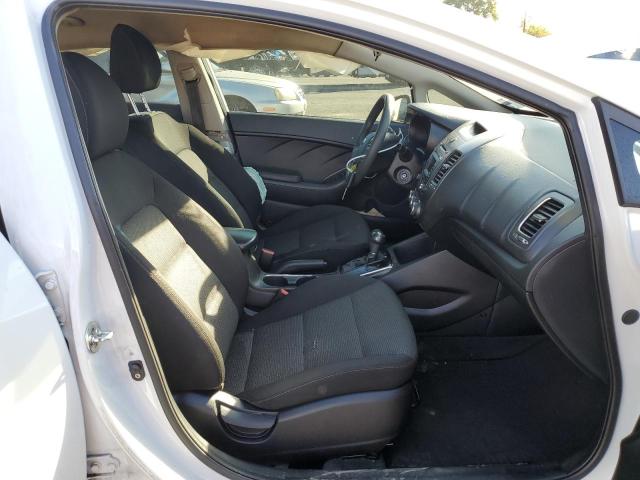 Photo 6 VIN: 3KPFK4A79JE218115 - KIA FORTE LX 