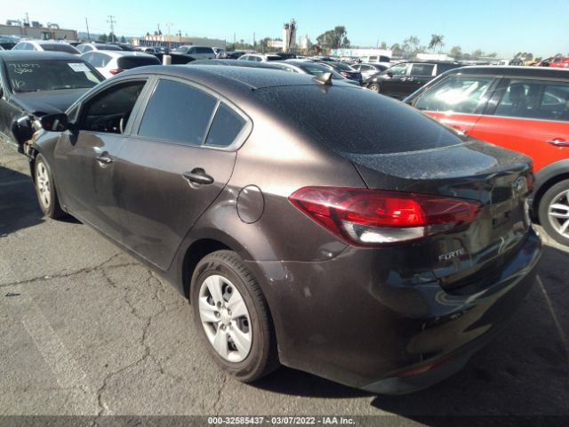 Photo 2 VIN: 3KPFK4A79JE219197 - KIA FORTE 