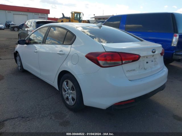 Photo 2 VIN: 3KPFK4A79JE229003 - KIA FORTE 