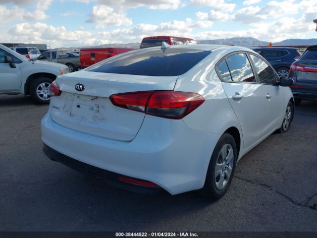 Photo 3 VIN: 3KPFK4A79JE229003 - KIA FORTE 