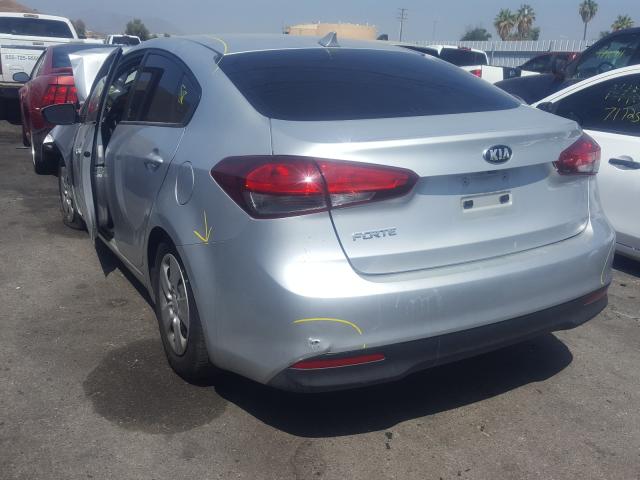 Photo 2 VIN: 3KPFK4A79JE272448 - KIA FORTE LX 