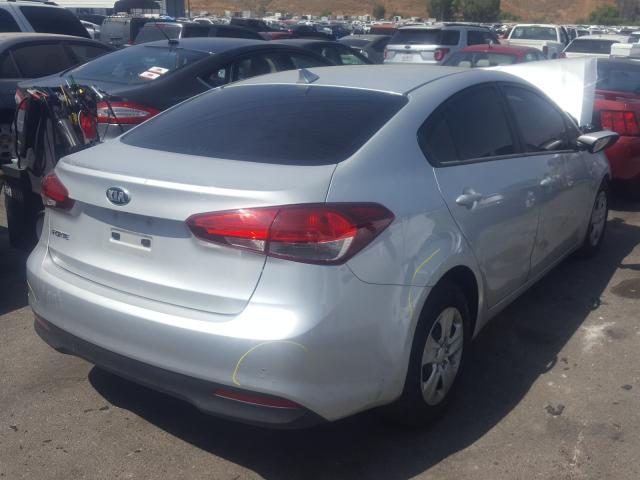 Photo 3 VIN: 3KPFK4A79JE272448 - KIA FORTE LX 