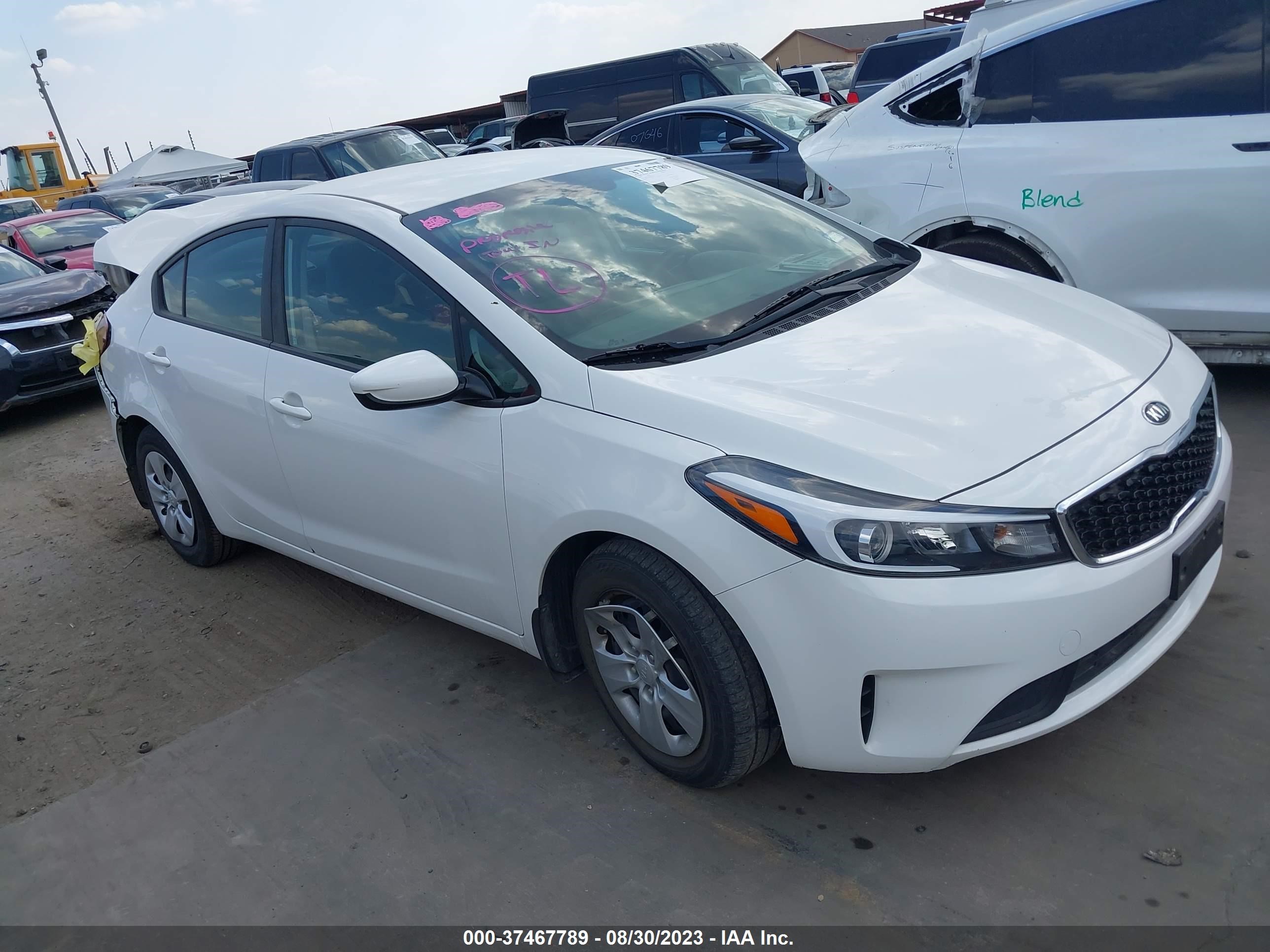 Photo 0 VIN: 3KPFK4A79JE277410 - KIA FORTE 