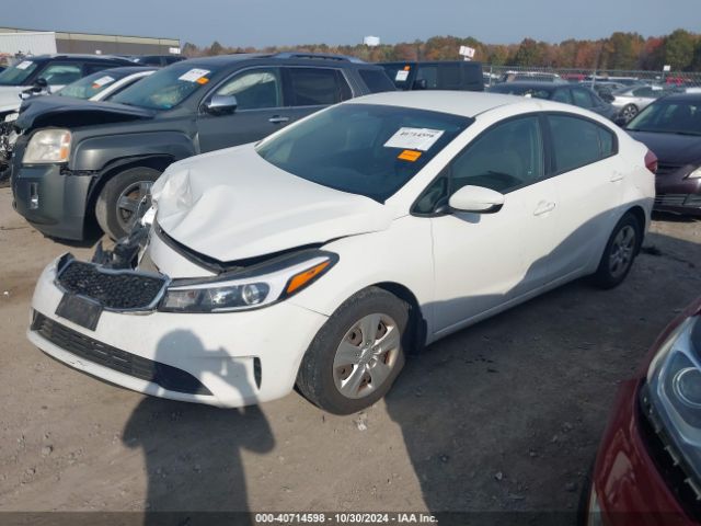 Photo 1 VIN: 3KPFK4A79JE280257 - KIA FORTE 