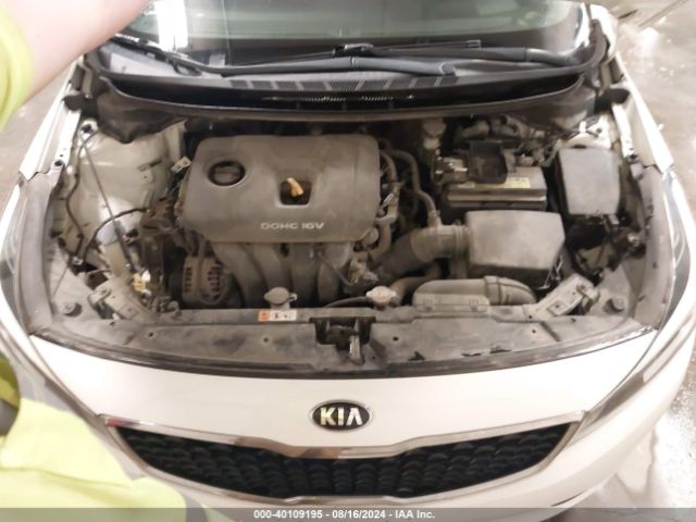 Photo 9 VIN: 3KPFK4A7XHE011100 - KIA FORTE 