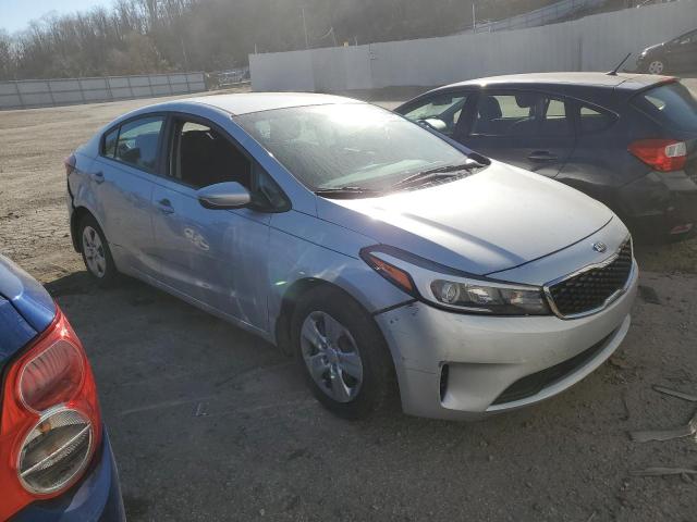 Photo 3 VIN: 3KPFK4A7XHE029628 - KIA FORTE 