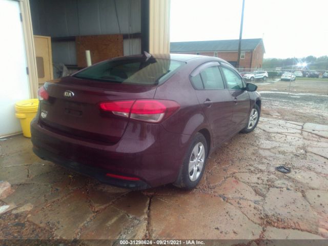 Photo 3 VIN: 3KPFK4A7XHE031461 - KIA FORTE 