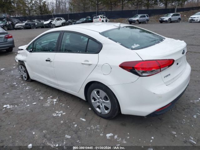 Photo 2 VIN: 3KPFK4A7XHE036174 - KIA FORTE 