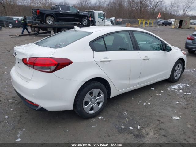 Photo 3 VIN: 3KPFK4A7XHE036174 - KIA FORTE 