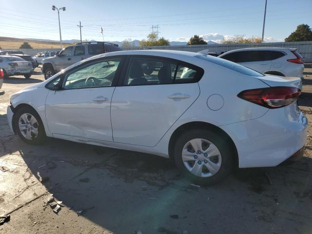 Photo 1 VIN: 3KPFK4A7XHE042606 - KIA FORTE LX 