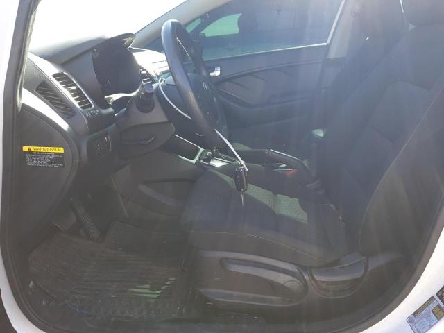 Photo 6 VIN: 3KPFK4A7XHE042993 - KIA FORTE LX 