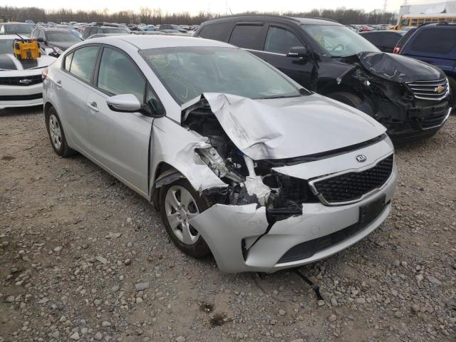 Photo 0 VIN: 3KPFK4A7XHE047420 - KIA FORTE LX 