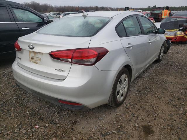 Photo 3 VIN: 3KPFK4A7XHE047420 - KIA FORTE LX 