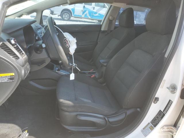 Photo 6 VIN: 3KPFK4A7XHE048504 - KIA FORTE LX 