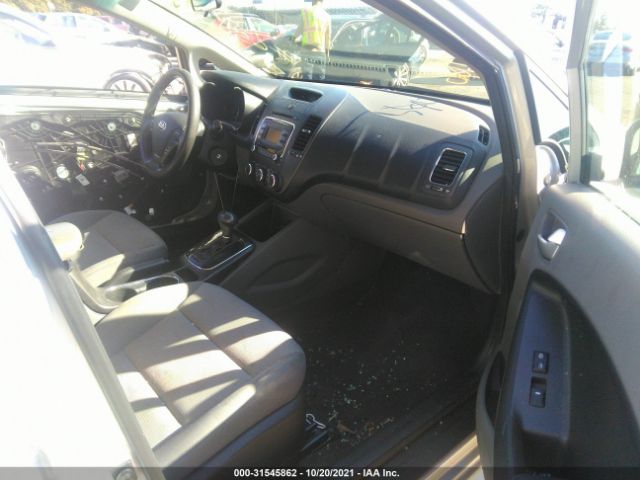 Photo 4 VIN: 3KPFK4A7XHE065626 - KIA FORTE 