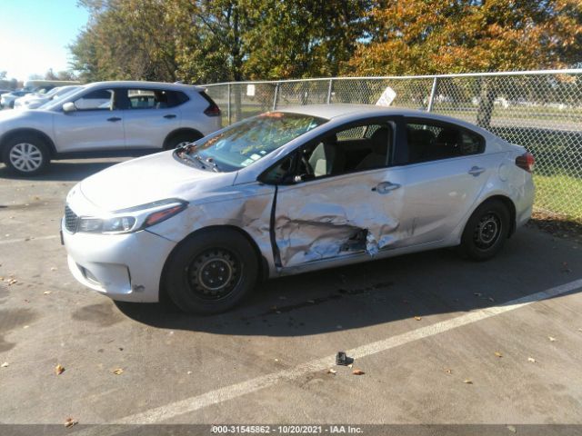 Photo 5 VIN: 3KPFK4A7XHE065626 - KIA FORTE 