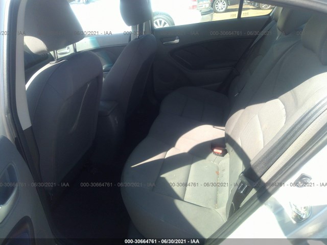 Photo 7 VIN: 3KPFK4A7XHE066047 - KIA FORTE 