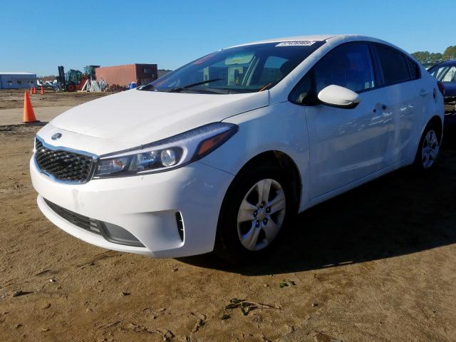 Photo 1 VIN: 3KPFK4A7XHE066288 - KIA FORTE LX 