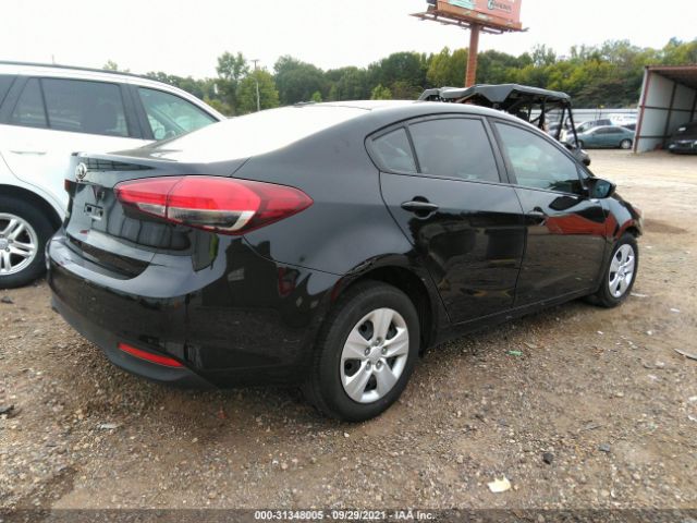 Photo 3 VIN: 3KPFK4A7XHE072978 - KIA FORTE 