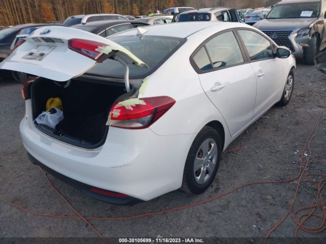 Photo 3 VIN: 3KPFK4A7XHE081762 - KIA FORTE 