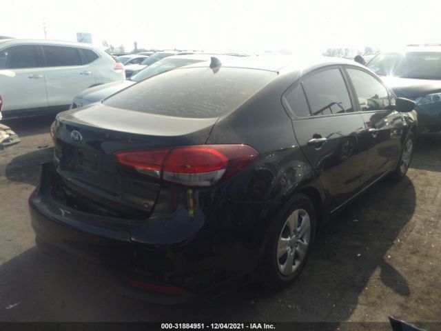 Photo 3 VIN: 3KPFK4A7XHE103940 - KIA FORTE 