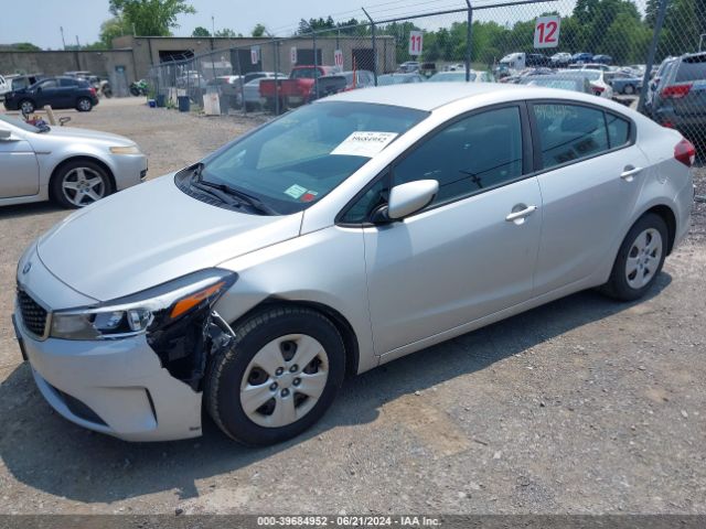 Photo 1 VIN: 3KPFK4A7XHE107079 - KIA FORTE 