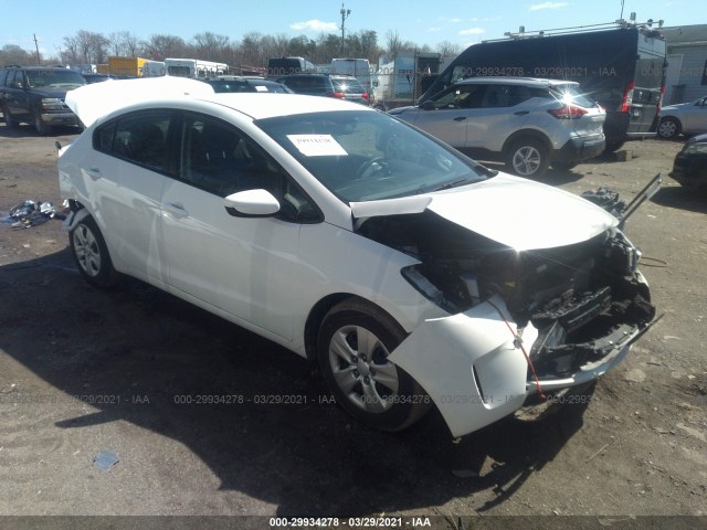 Photo 0 VIN: 3KPFK4A7XHE109608 - KIA FORTE 