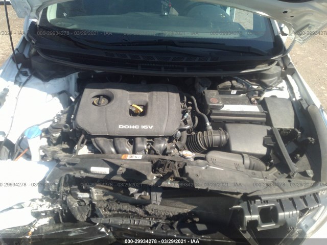 Photo 9 VIN: 3KPFK4A7XHE109608 - KIA FORTE 