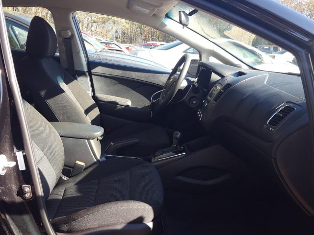 Photo 4 VIN: 3KPFK4A7XHE112573 - KIA FORTE LX 