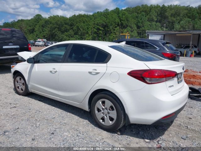 Photo 2 VIN: 3KPFK4A7XHE114906 - KIA FORTE 