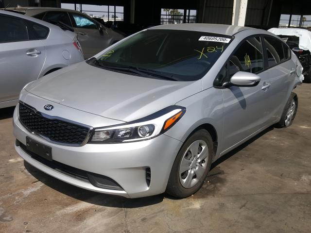 Photo 1 VIN: 3KPFK4A7XHE122293 - KIA FORTE LX 