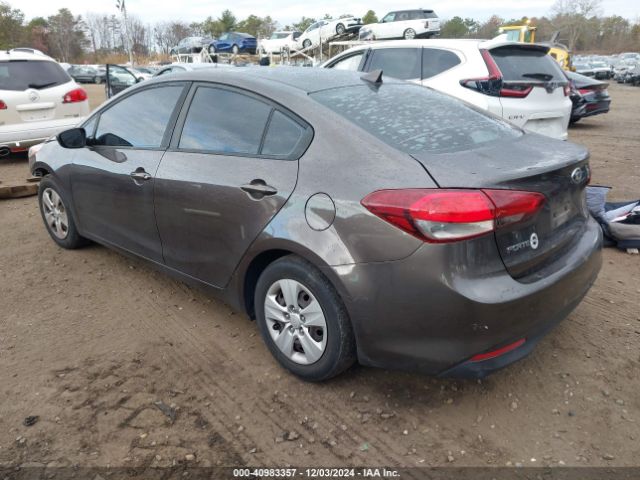 Photo 2 VIN: 3KPFK4A7XHE138963 - KIA FORTE 