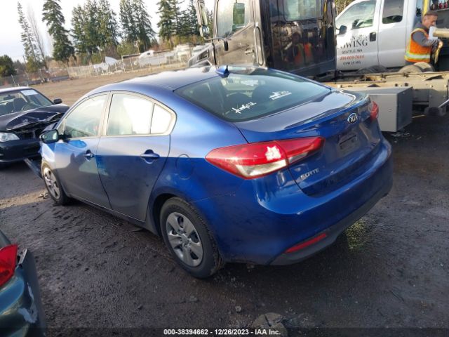 Photo 2 VIN: 3KPFK4A7XHE143435 - KIA FORTE 