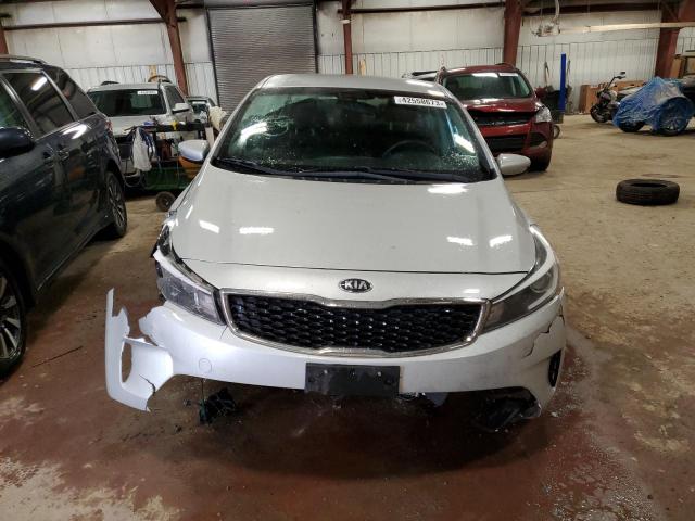 Photo 4 VIN: 3KPFK4A7XHE144648 - KIA FORTE LX 