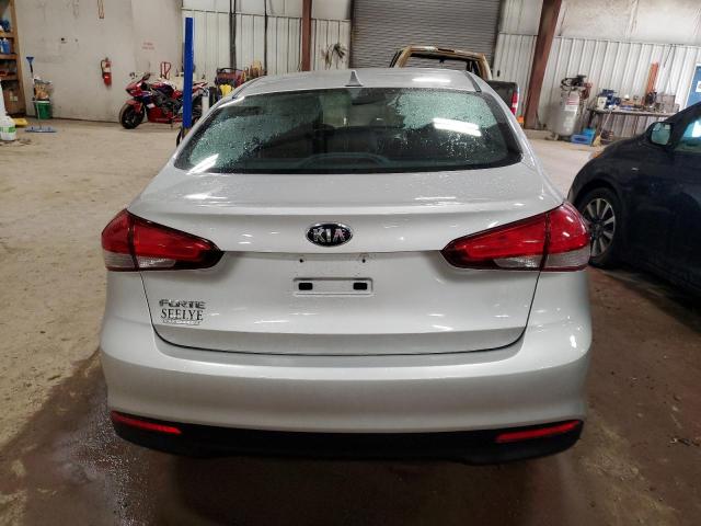 Photo 5 VIN: 3KPFK4A7XHE144648 - KIA FORTE LX 