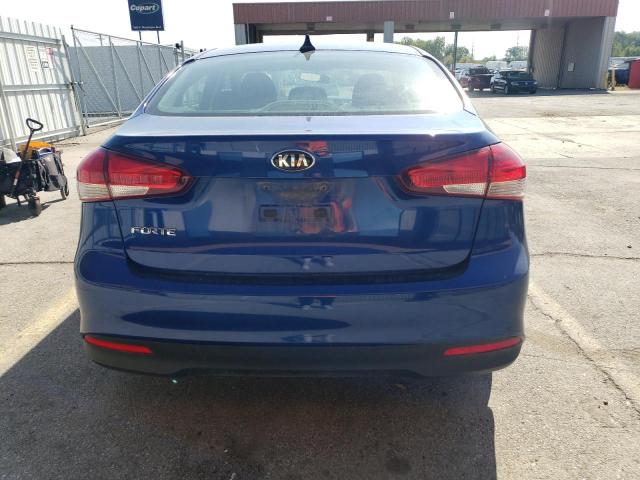 Photo 5 VIN: 3KPFK4A7XJE169958 - KIA FORTE LX 