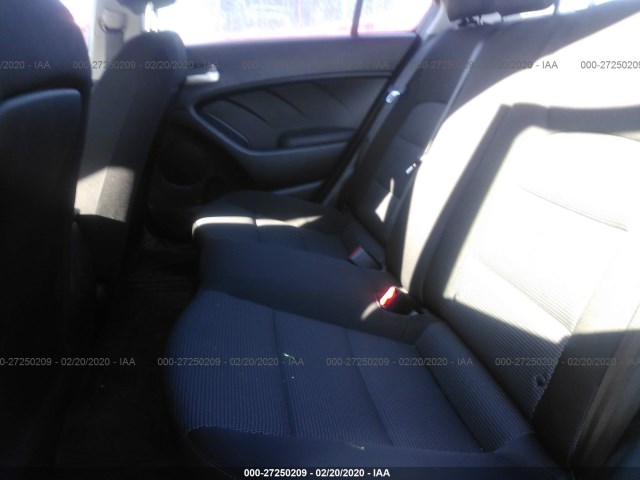 Photo 7 VIN: 3KPFK4A7XJE176618 - KIA FORTE 