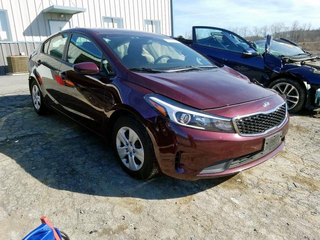 Photo 0 VIN: 3KPFK4A7XJE176828 - KIA FORTE LX 