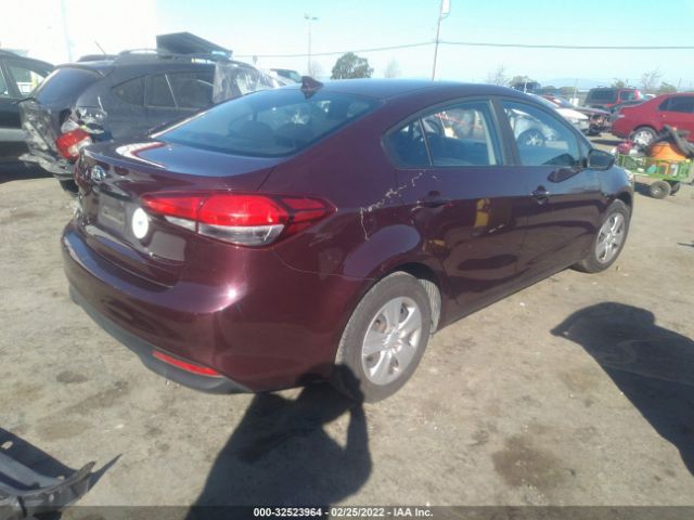 Photo 3 VIN: 3KPFK4A7XJE180104 - KIA FORTE 