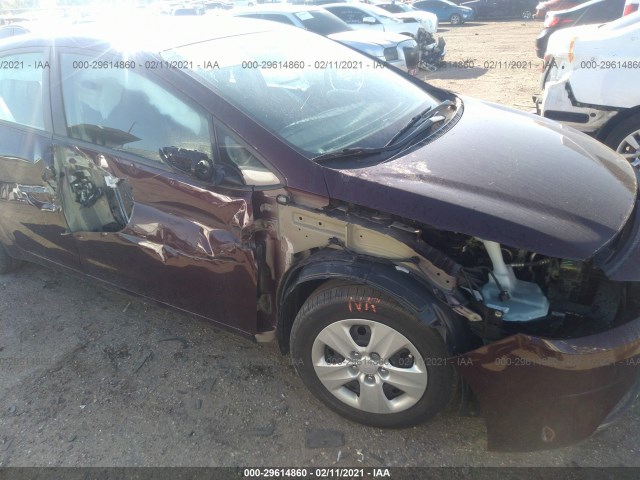 Photo 5 VIN: 3KPFK4A7XJE206605 - KIA FORTE 