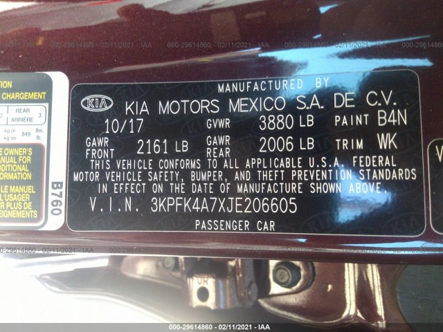 Photo 8 VIN: 3KPFK4A7XJE206605 - KIA FORTE 