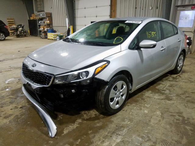 Photo 1 VIN: 3KPFK4A7XJE218687 - KIA FORTE LX 