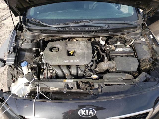 Photo 10 VIN: 3KPFK4A7XJE237014 - KIA FORTE LX 