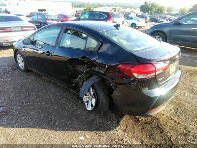 Photo 2 VIN: 3KPFK4A7XJE273043 - KIA FORTE 