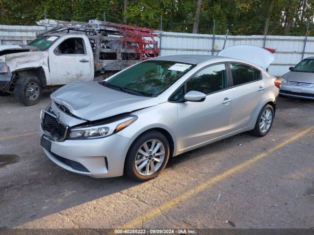 Photo 1 VIN: 3KPFL4A70HE015881 - KIA FORTE 