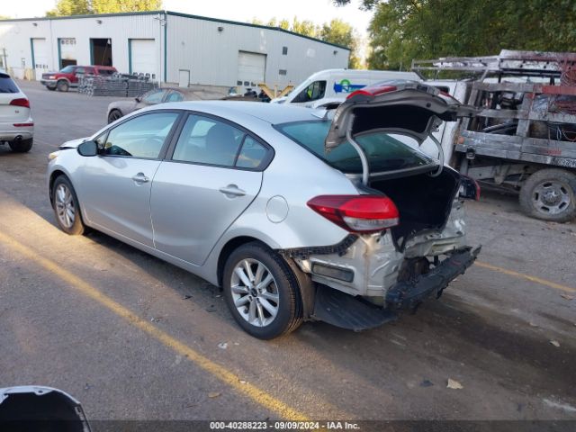 Photo 2 VIN: 3KPFL4A70HE015881 - KIA FORTE 