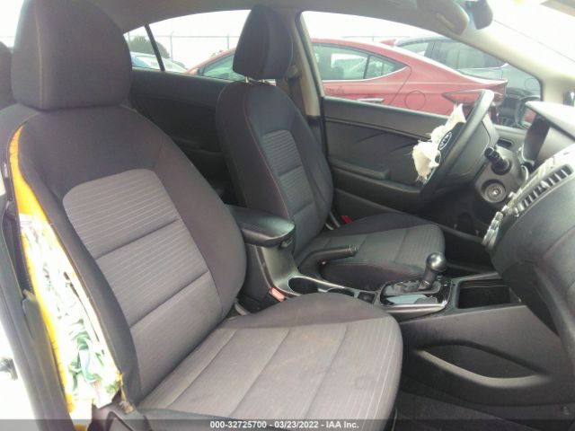 Photo 4 VIN: 3KPFL4A70HE017422 - KIA FORTE 