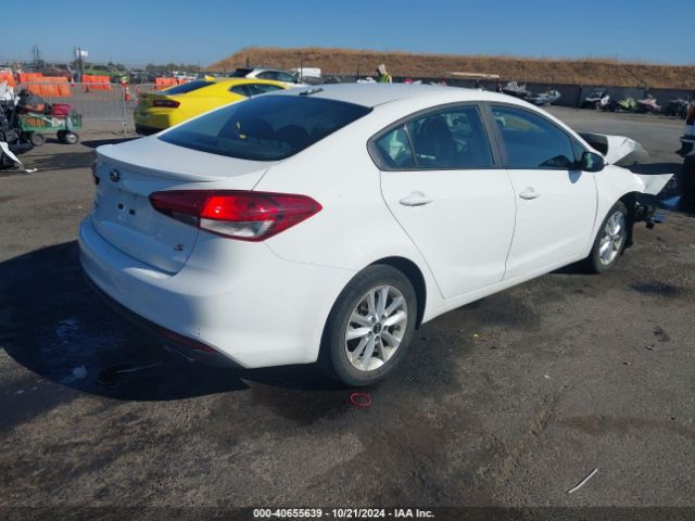 Photo 3 VIN: 3KPFL4A70HE050534 - KIA FORTE 